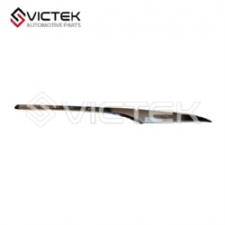 The left rear side is decorated with bright strips 609000072AAASR